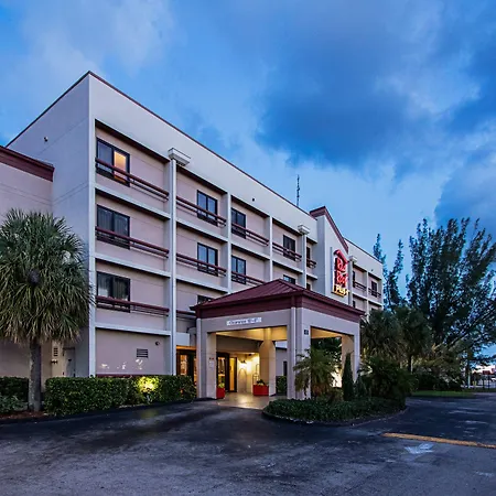 Red Roof Inn Plus Miami Airport-3